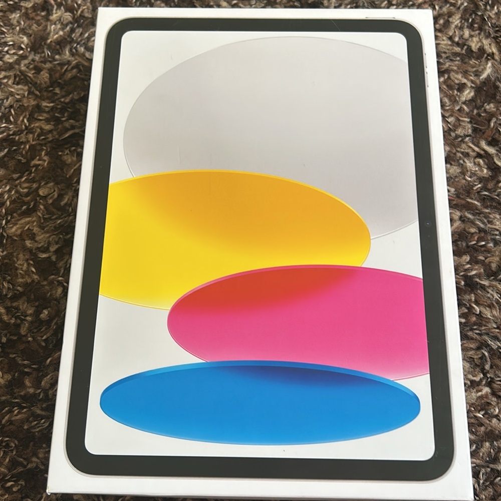 Apple iPad Silver 10th Generation Sealed NEW